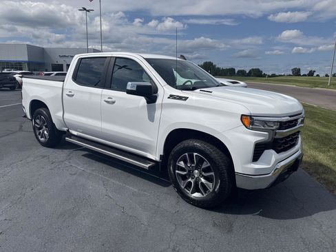 Used 2023 Chevrolet Silverado 1500 LT AWD/4WD image 6