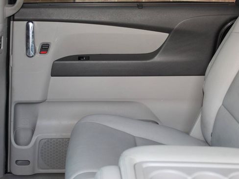 Used 2016 Honda Odyssey Touring image 21