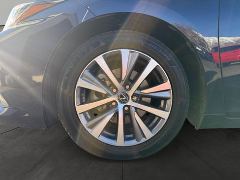 Used 2019 Lexus ES 350 w/ Luxury Package image 9