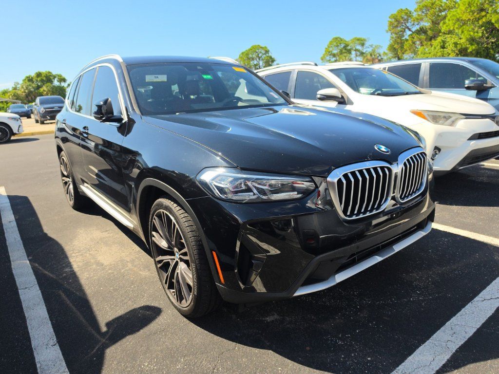 Used 2022 BMW X3 sDrive30i w/ Premium Package 2 RWD image 2