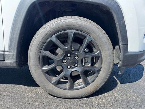 Used 2022 Jeep Compass Altitude w/ Convenience Group image 9