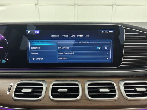 Used 2024 Mercedes-Benz GLE 450 4MATIC image 42