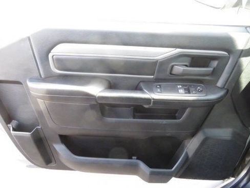 Used 2022 RAM 3500 Tradesman image 12