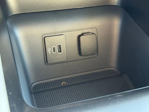 New 2026 Ford Explorer Active w/ Active Comfort Package image 16