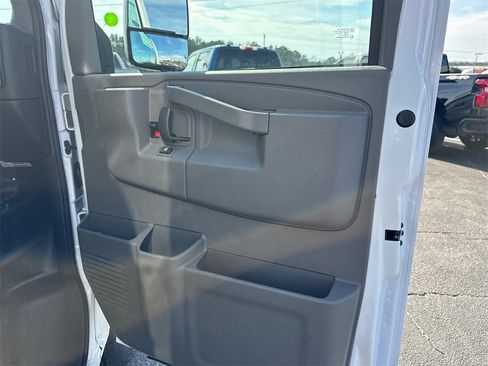 New 2026 Chevrolet Express 3500 1WT w/ Power Convenience Package image 15