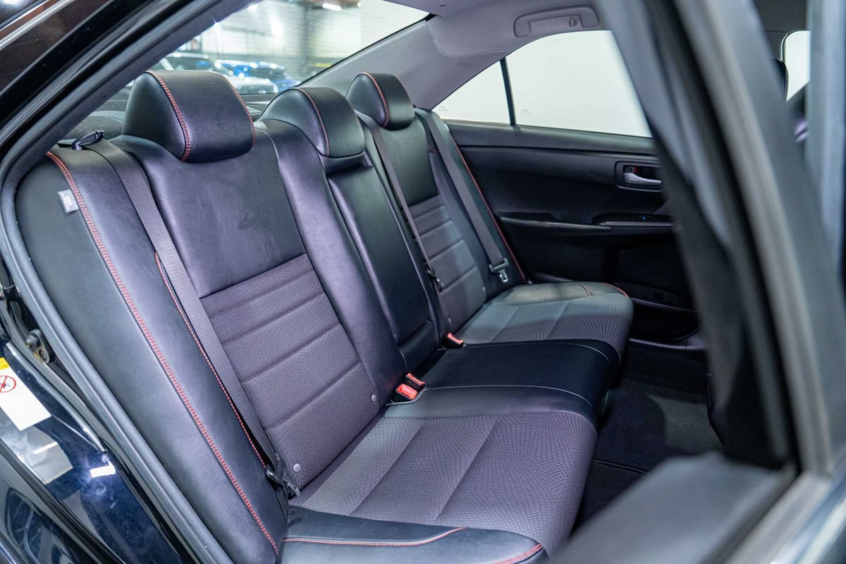 Used 2017 Toyota Camry SE FWD image 18