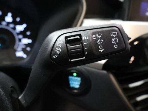 Used 2022 Ford Escape SE w/ Cold Weather Package image 38