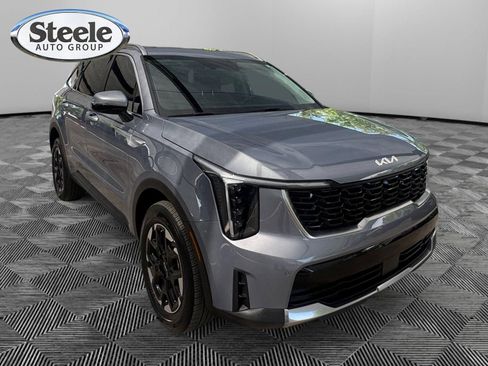 Used 2025 Kia Sorento S AWD/4WD image 7
