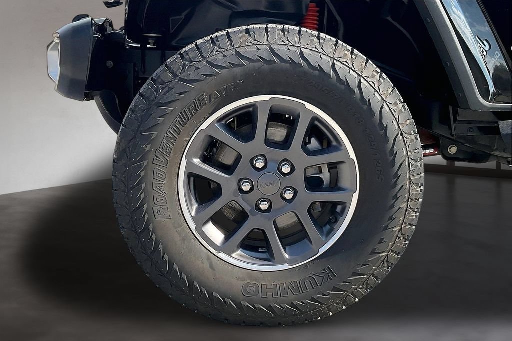 Used 2020 Jeep Gladiator Overland w/ Popular Equipment Package AWD/4WD image 31