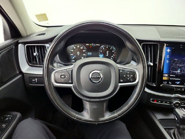 Used 2019 Volvo XC60 T6 Momentum w/ Advanced Package AWD/4WD image 25