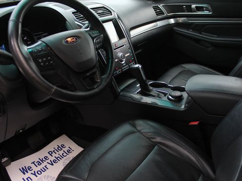 Used 2017 Ford Explorer Sport AWD/4WD image 11