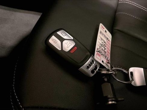 Certified 2023 Audi Q5 2.0T Premium Plus w/ Premium Plus Package image 11