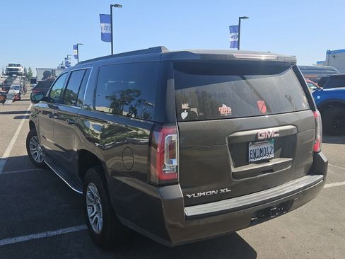 Used 2019 GMC Yukon XL SLT RWD image 6