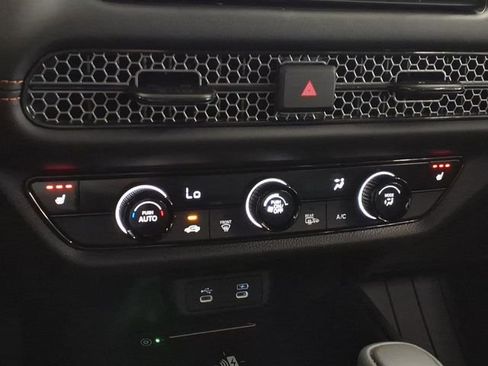 Certified 2026 Honda HR-V Sport image 17