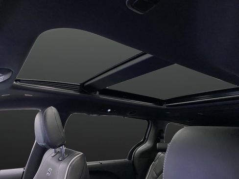 New 2026 Chrysler Pacifica Limited w/ S Appearance Package AWD/4WD image 7