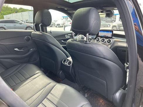 Used 2022 Mercedes-Benz GLC 300 4MATIC image 36