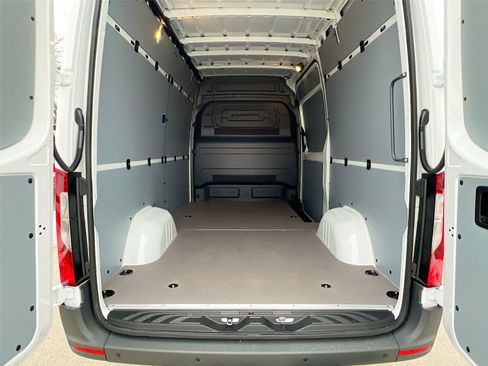 New 2026 Mercedes-Benz Sprinter 2500 image 22