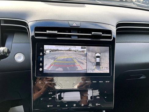 Used 2024 Hyundai Santa Cruz Limited image 15