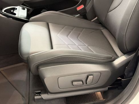 New 2026 BMW X1 xDrive28i w/ Technology Package AWD/4WD image 14