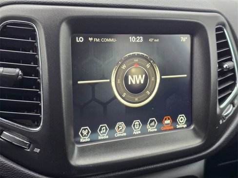 Used 2018 Jeep Compass Trailhawk image 32