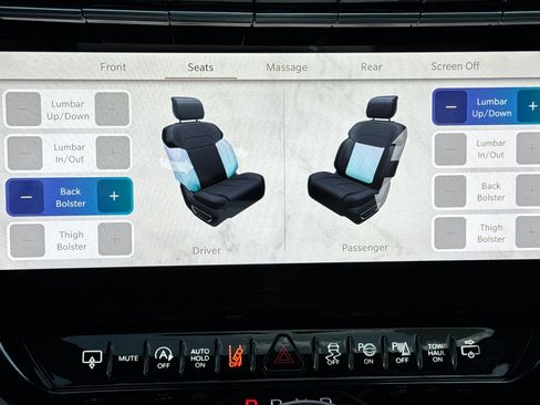 Used 2024 Jeep Grand Wagoneer L Series II w/ Quick Order Packagew 28T AWD/4WD image 22