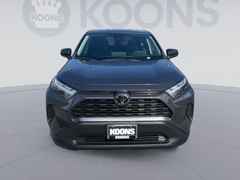 Used 2023 Toyota RAV4 LE AWD/4WD image 11