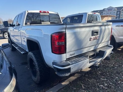 Used 2015 GMC Sierra 2500 SLT w/ Duramax Plus Package image 4
