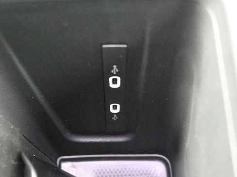 New 2026 Volkswagen Tiguan SE image 4