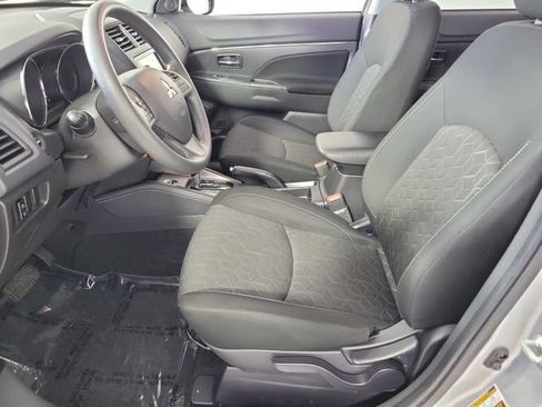 Used 2025 Mitsubishi Outlander Sport ES AWD/4WD image 19