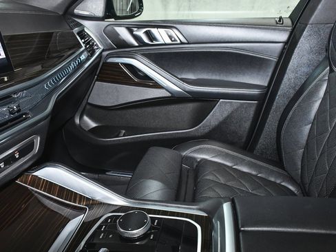 Used 2024 BMW X6 xDrive40i image 57