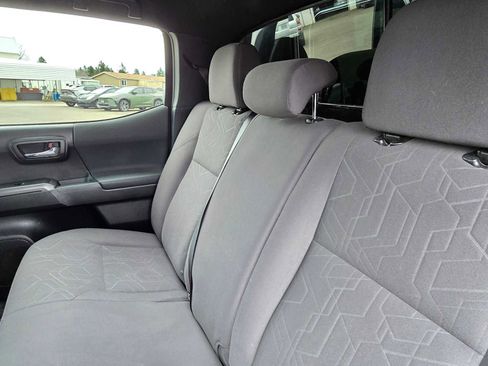 Used 2019 Toyota Tacoma TRD Off-Road image 20