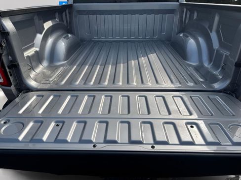 Used 2022 RAM 1500 Big Horn AWD/4WD image 14