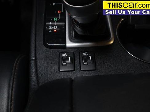 Used 2017 Toyota Highlander XLE image 28