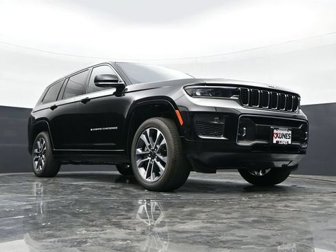 Used 2024 Jeep Grand Cherokee L Overland AWD/4WD image 47