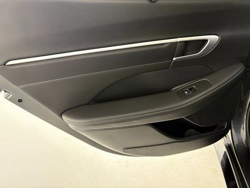 Used 2025 Hyundai Sonata Limited image 36