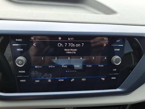 Used 2023 Volkswagen Taos SE w/ Panoramic Sunroof Package FWD image 28
