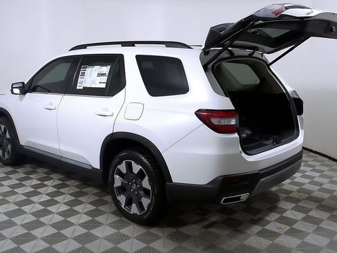 New 2026 Honda Pilot Elite image 10