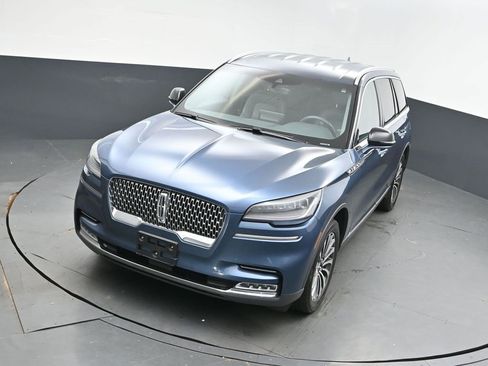 Used 2020 Lincoln Aviator Reserve w/ Class IV Trailer Tow Package image 32