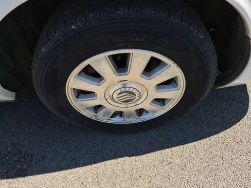 Used 2005 Mercury Grand Marquis LS image 12