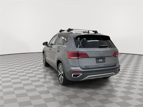 Used 2022 Volkswagen Taos SE image 8
