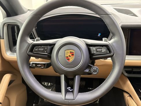 Certified 2024 Porsche Cayenne Coupe AWD/4WD image 15