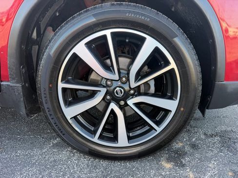 Used 2019 Nissan Rogue SL w/ Premium Package AWD/4WD image 25