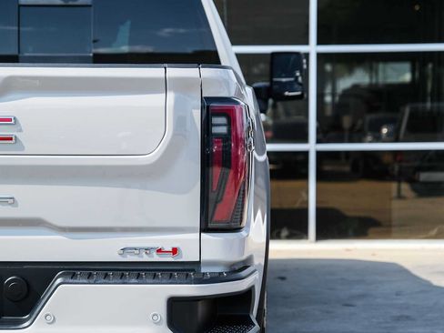 Used 2026 GMC Sierra 2500 AT4 AWD/4WD image 14