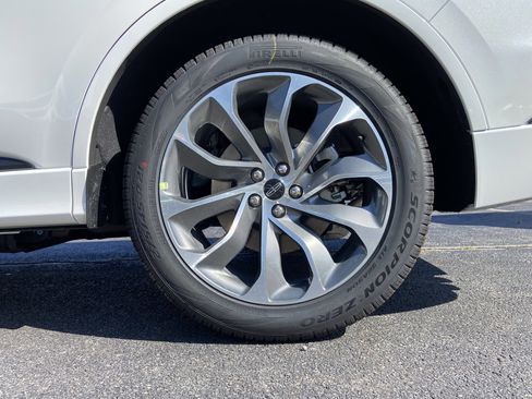 New 2025 Lincoln Aviator AWD w/ Jet Appearance Package image 6