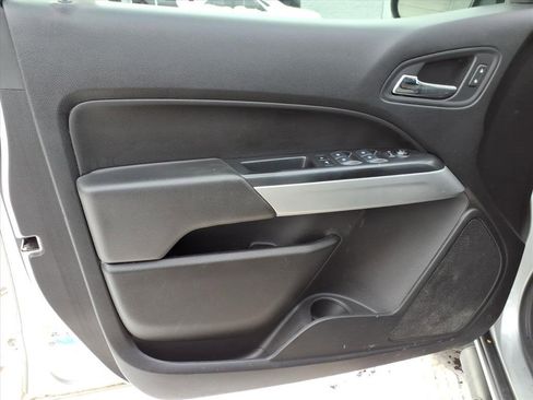 Used 2018 Chevrolet Colorado LT w/ Redline Special Edition image 12