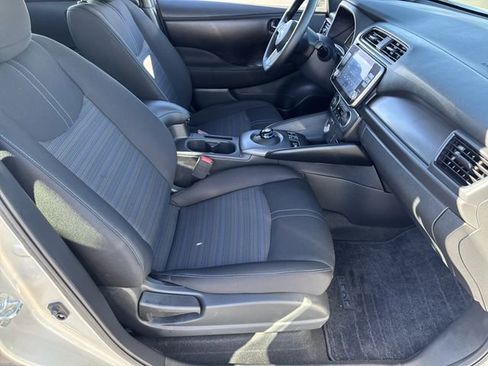 Certified 2025 Nissan Leaf S image 23