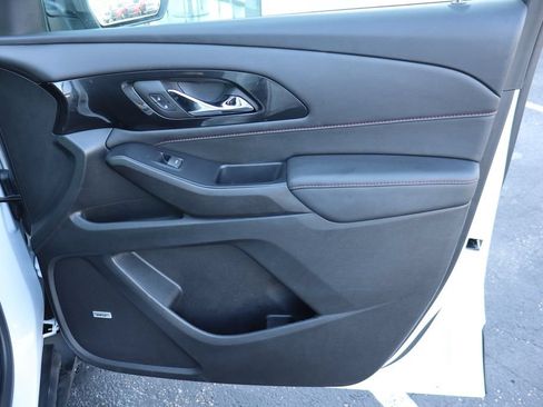 Used 2022 Chevrolet Traverse RS AWD/4WD image 31