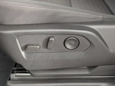 Certified 2025 Chevrolet Tahoe LS AWD/4WD image 12