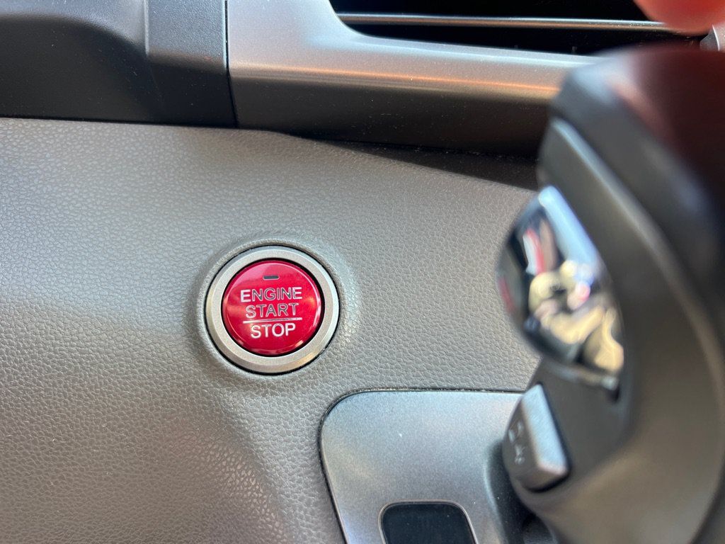 Used 2015 Honda Odyssey Touring image 31