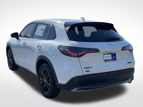 New 2026 Honda HR-V Sport image 4